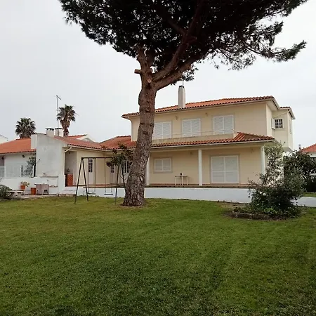 Moradia Da Bananeira بيت للعطل